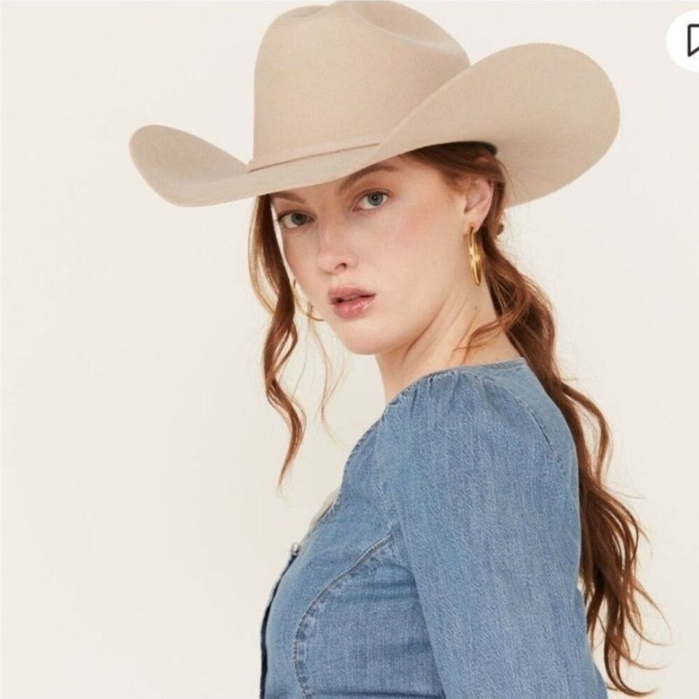 Levi's Blue Denim Button-Up Top - Picture 4 of 5